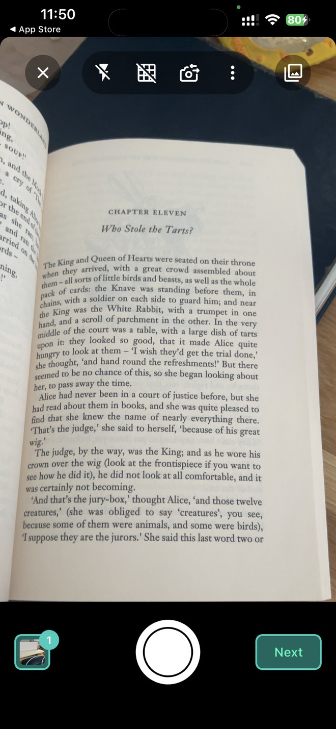 Easy Scanner scanning a book page with automatic edge detection